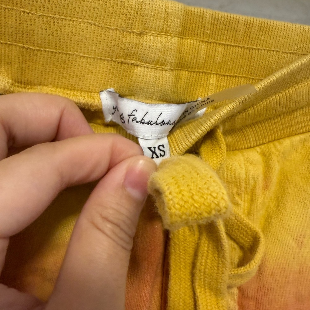 Young Fabulous & Broke Yellow Orange Pink Tie-Dye Women's Shorts Size X Small - Picture 3 of 3